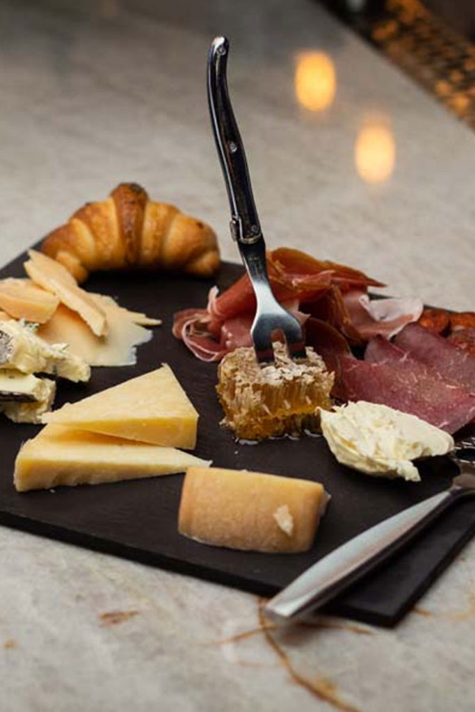 Bar Boutique Ramsey, New Jersey Make Your Reservations